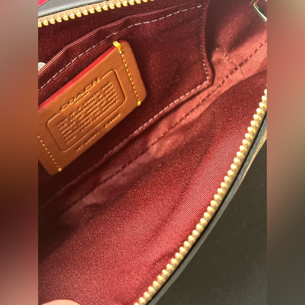 Sold - Picture 7 of 8